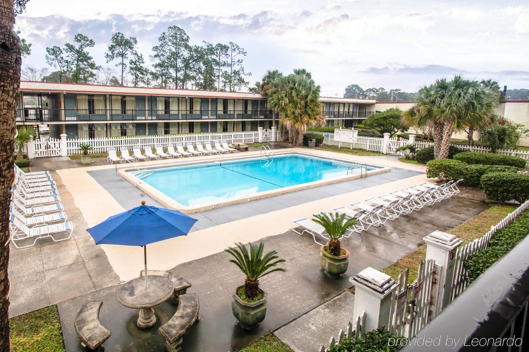 Rodeway Inn & Conference Center Orange Park Exterior foto